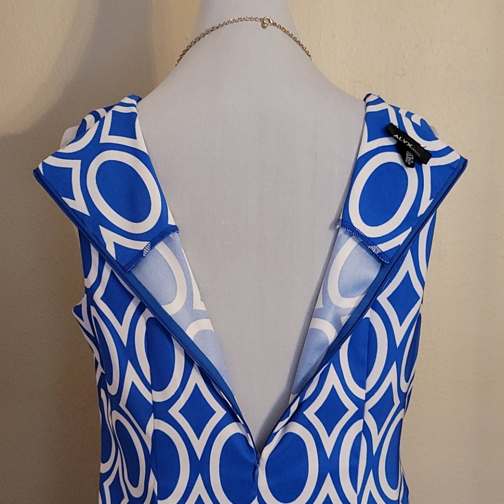 NWT Cute Dress 👗 - Picture 6 of 10